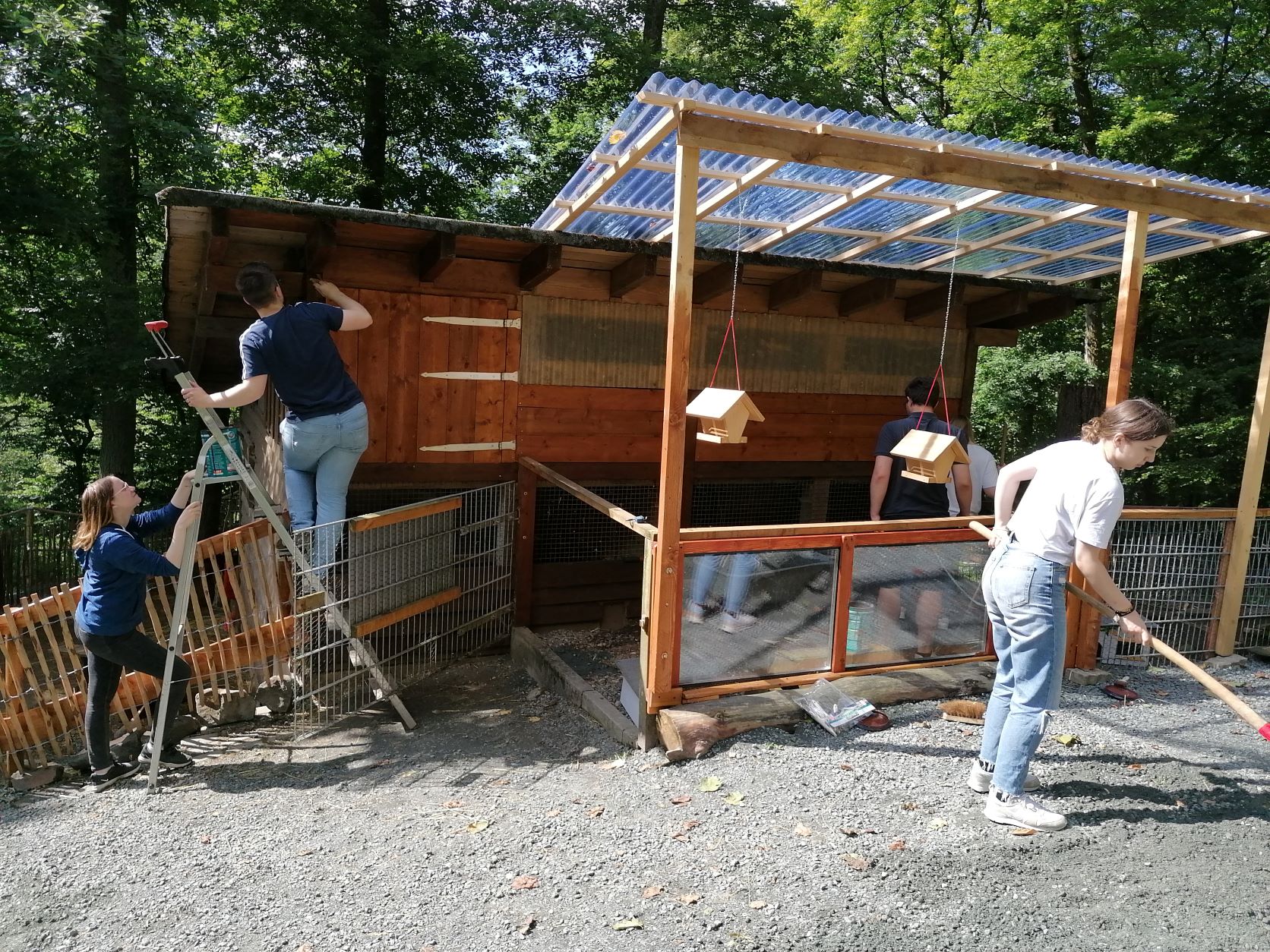 Arbeiten am Streichelzoo klein